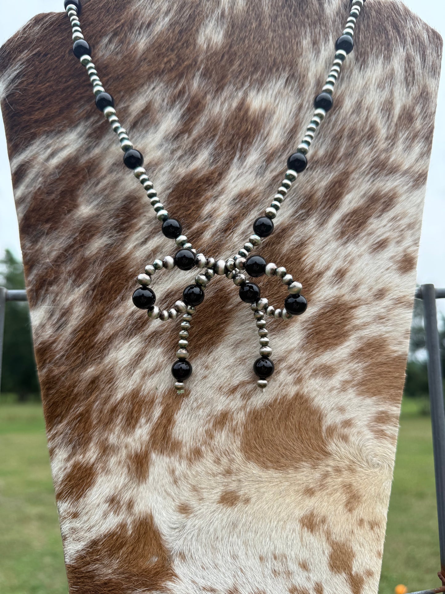 Black Onyx Bow Pearl Necklace